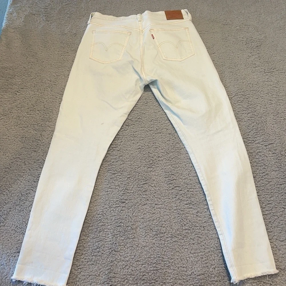 Levi's 501 straight leg denim light wash size 31
